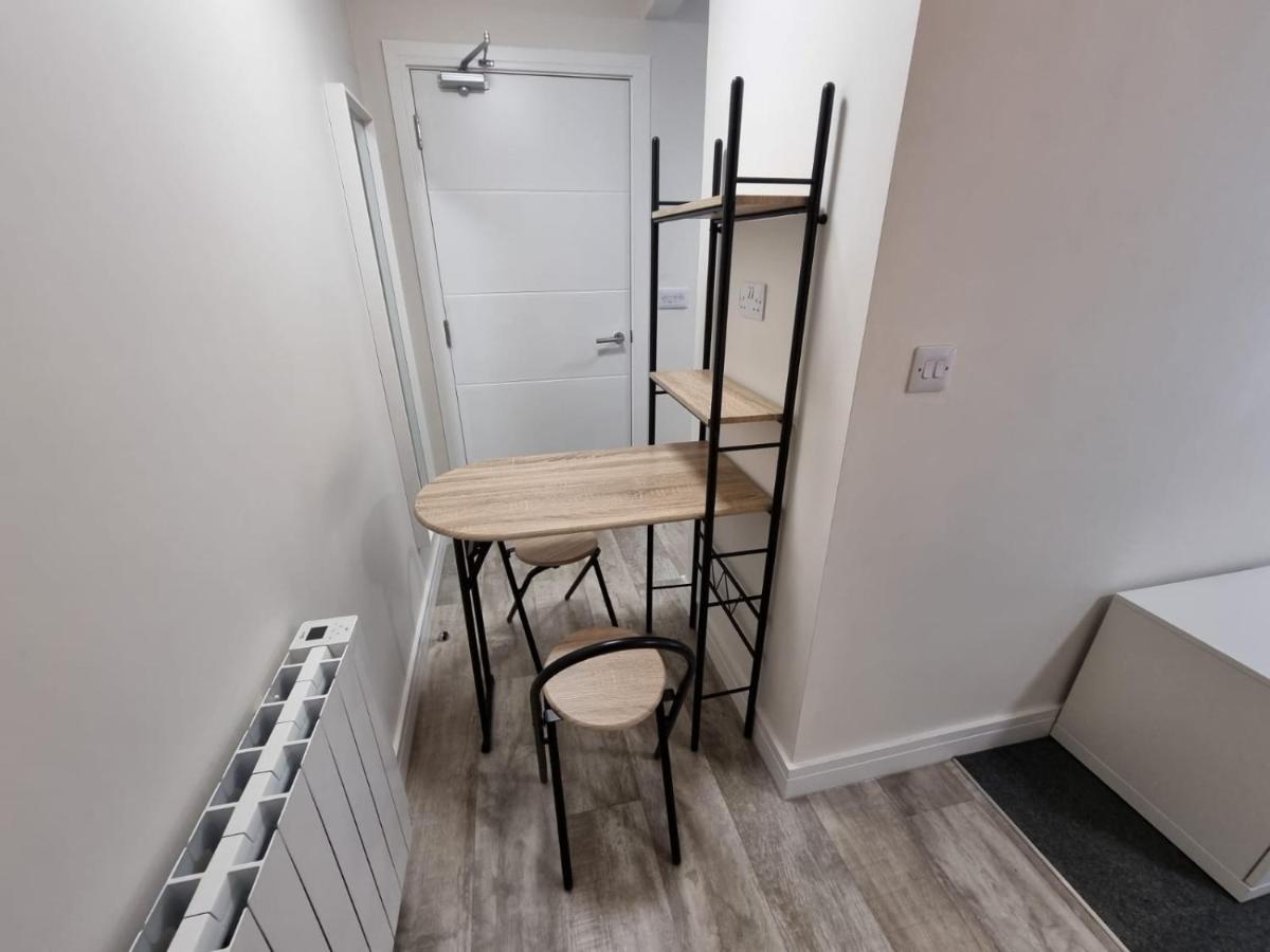 Hythe Retreats Apartment Колчестър Екстериор снимка